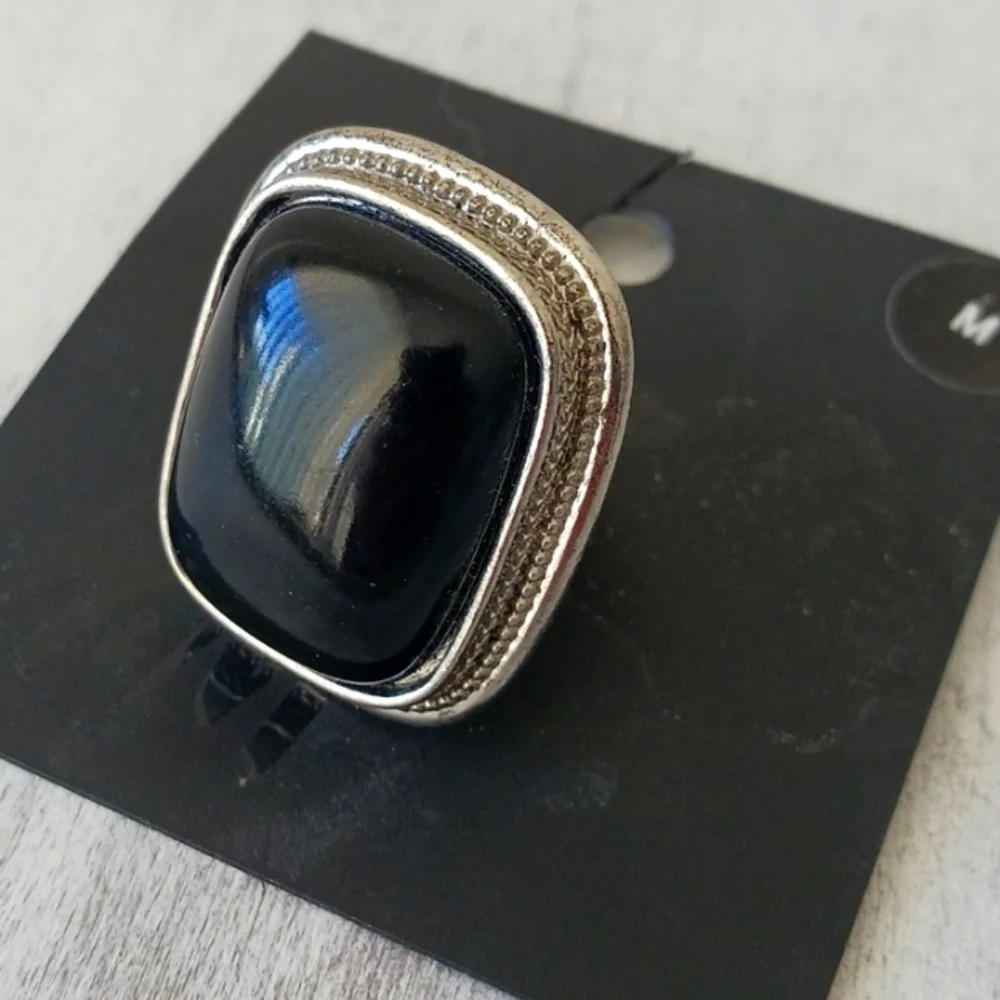 H&M Black Square Fx. Onyx and Dark Grey Statement Ring Sz. M - Picture 2 of 7